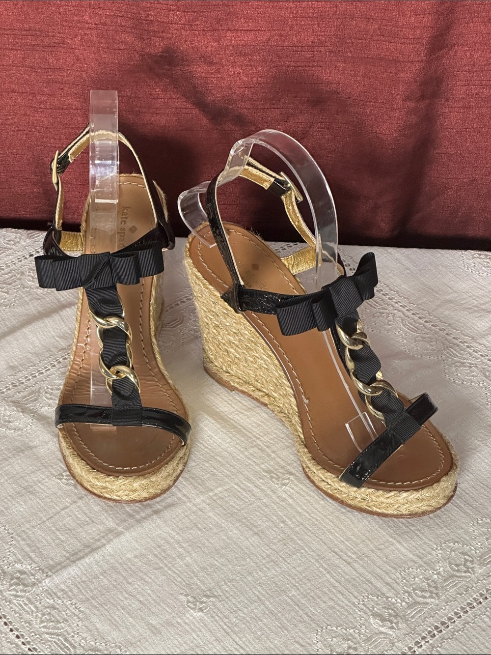✨🎀Kate Spade Black Patent Leather Gold Chain Bow Espadrille Wedges 7.5